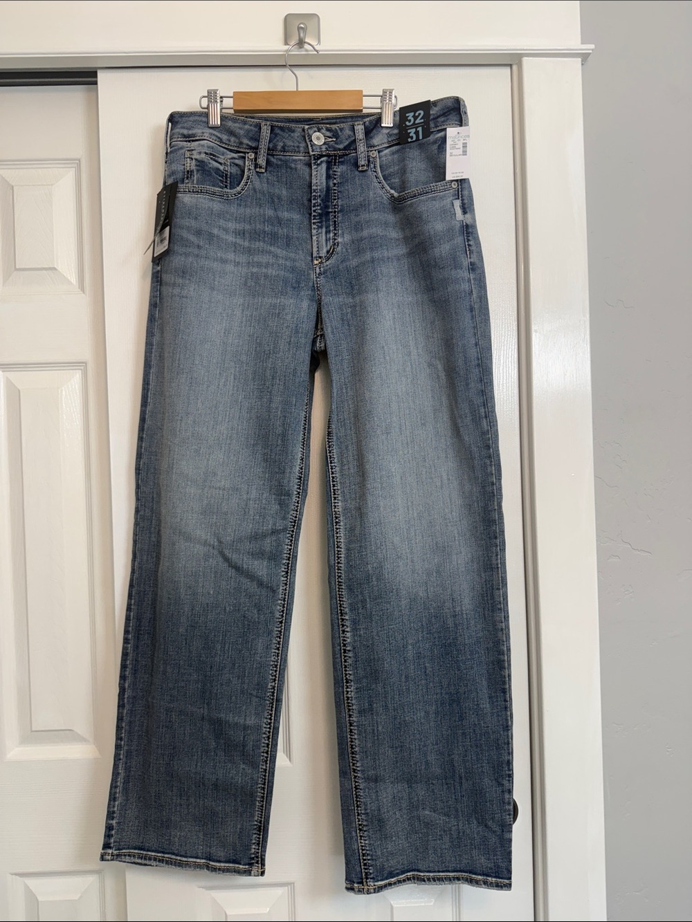 Silver jeans Avery Relaxed Straight